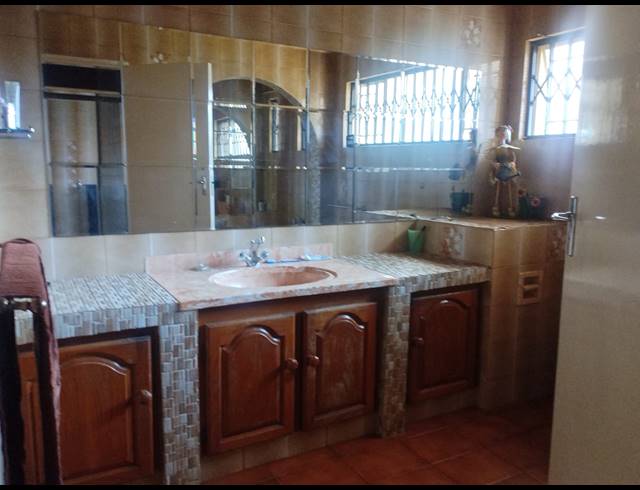 4 BEDROOM HOUSE FOR SALE IN UNITAS PARK